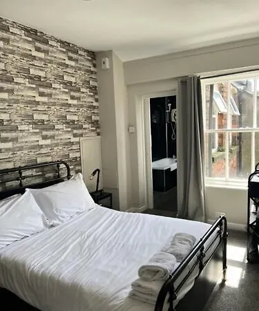 The Sun 3* Ulverston